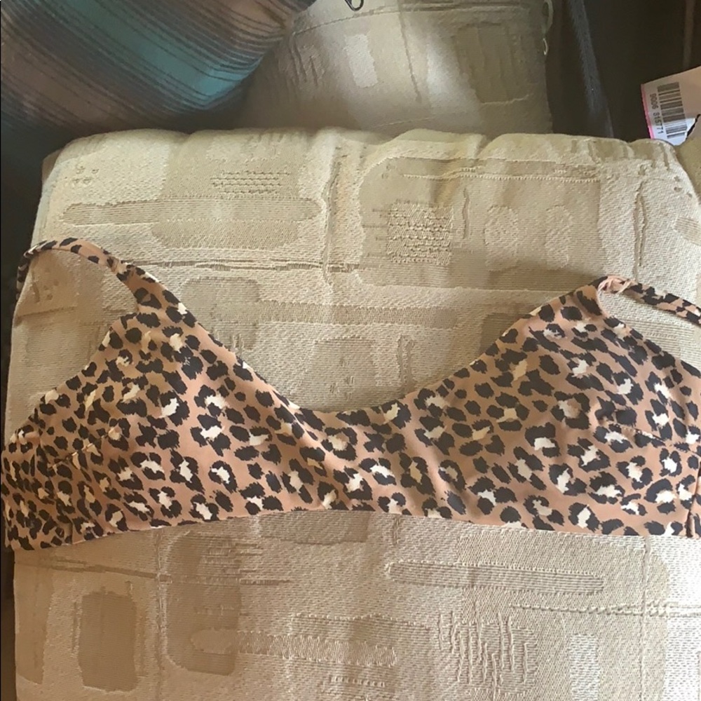 Leopard print scoop neck bikini top